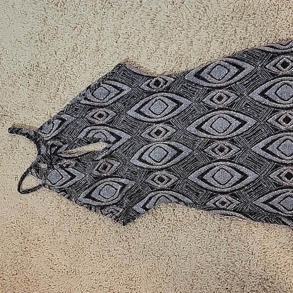 Kyrra Sparkly Party Dress - Picture 5 of 14